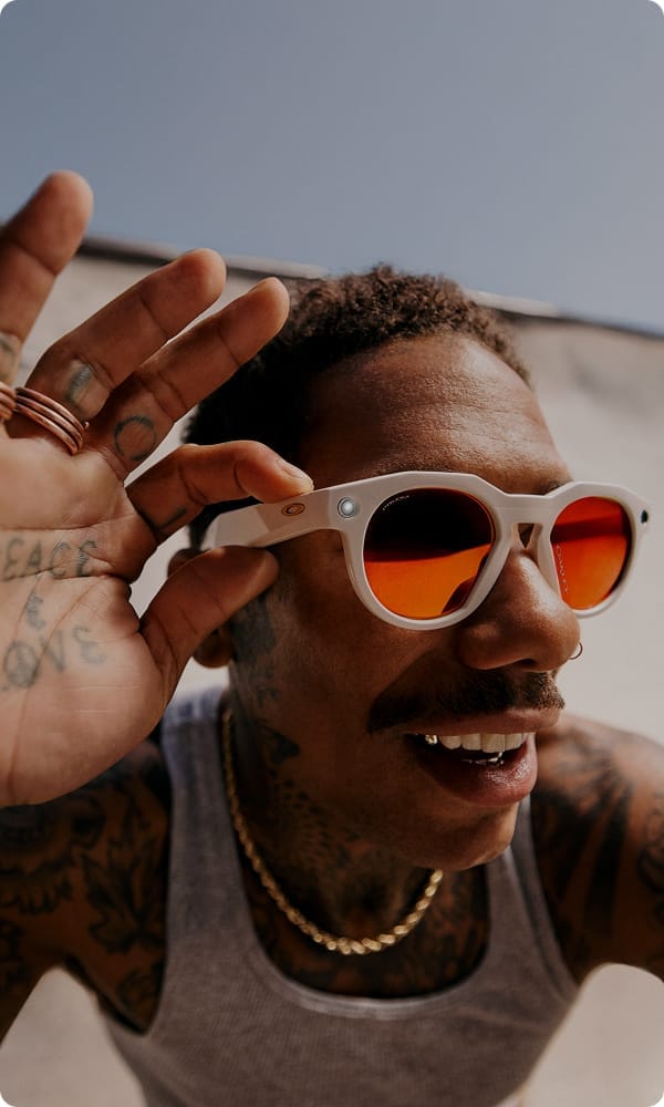Oakley MetaパフォーマンスAIグラス｜オークリー公式ストア