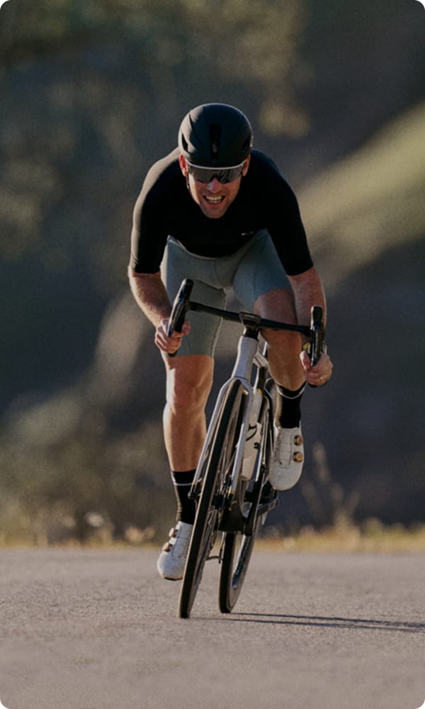 Oakley MetaパフォーマンスAIグラス｜オークリー公式ストア