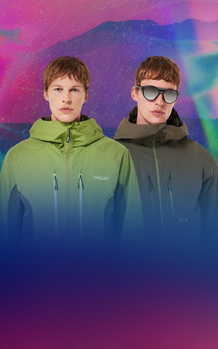 SALE ZUM <br> SAISONENDE  Verpasse nicht bis zu -50% auf Oakley-Ausrüstung im Sale zum Saisonende.