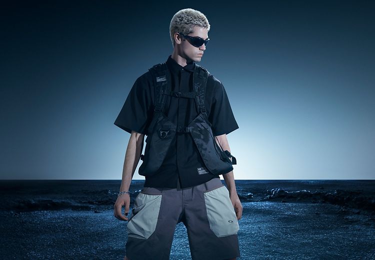 Shop Oakley Field Gear Line Collection | Oakley® US
