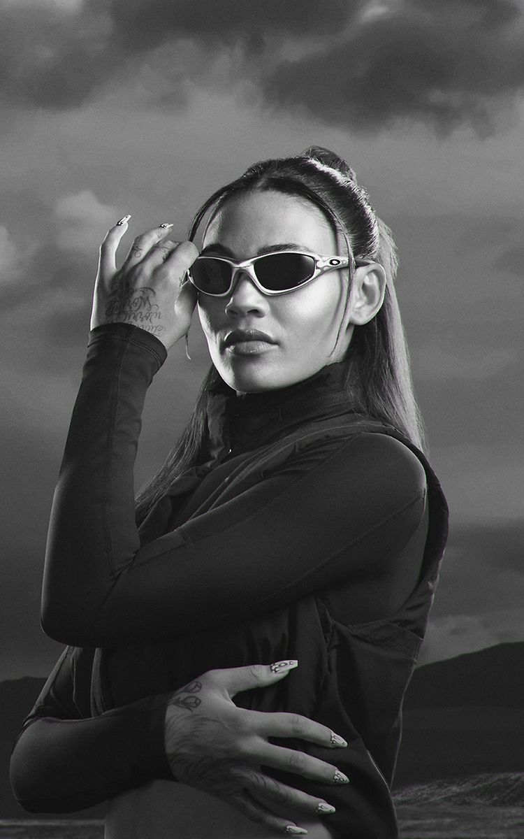 Oakleyサングラス、アパレル、アクセサリー | Oakley® 日本 Oakleyサングラス、アパレル、アクセサリー | Oakley® 日本